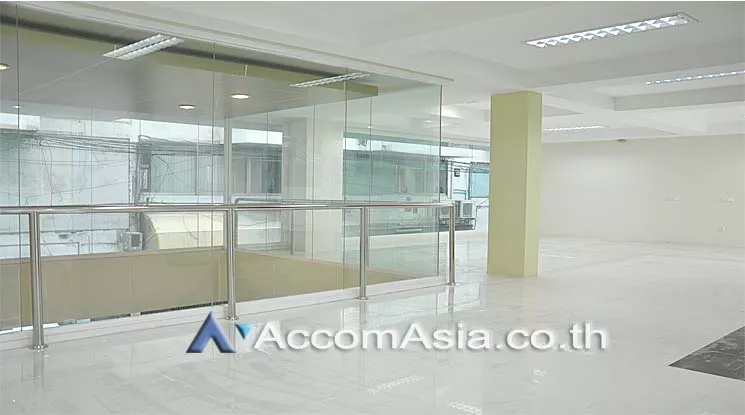 5  Office Space For Sale in silom ,Bangkok BTS Sala Daeng AA13147